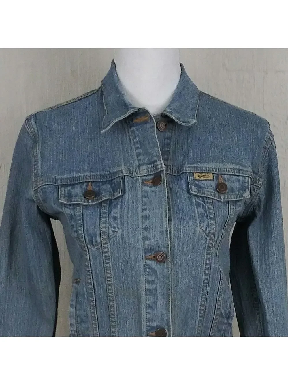 Levi's Strauss Signature Blue Medium Wash Long Sleeve Button Down Denim Jacket